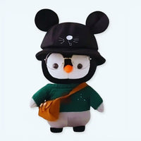 Pinguin Kuscheltier Mit Grünem Pullover